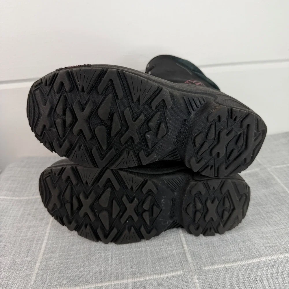 Columbia Bugaboot YOUTH Size 6 Black‎ 200g Suede Winter Boots